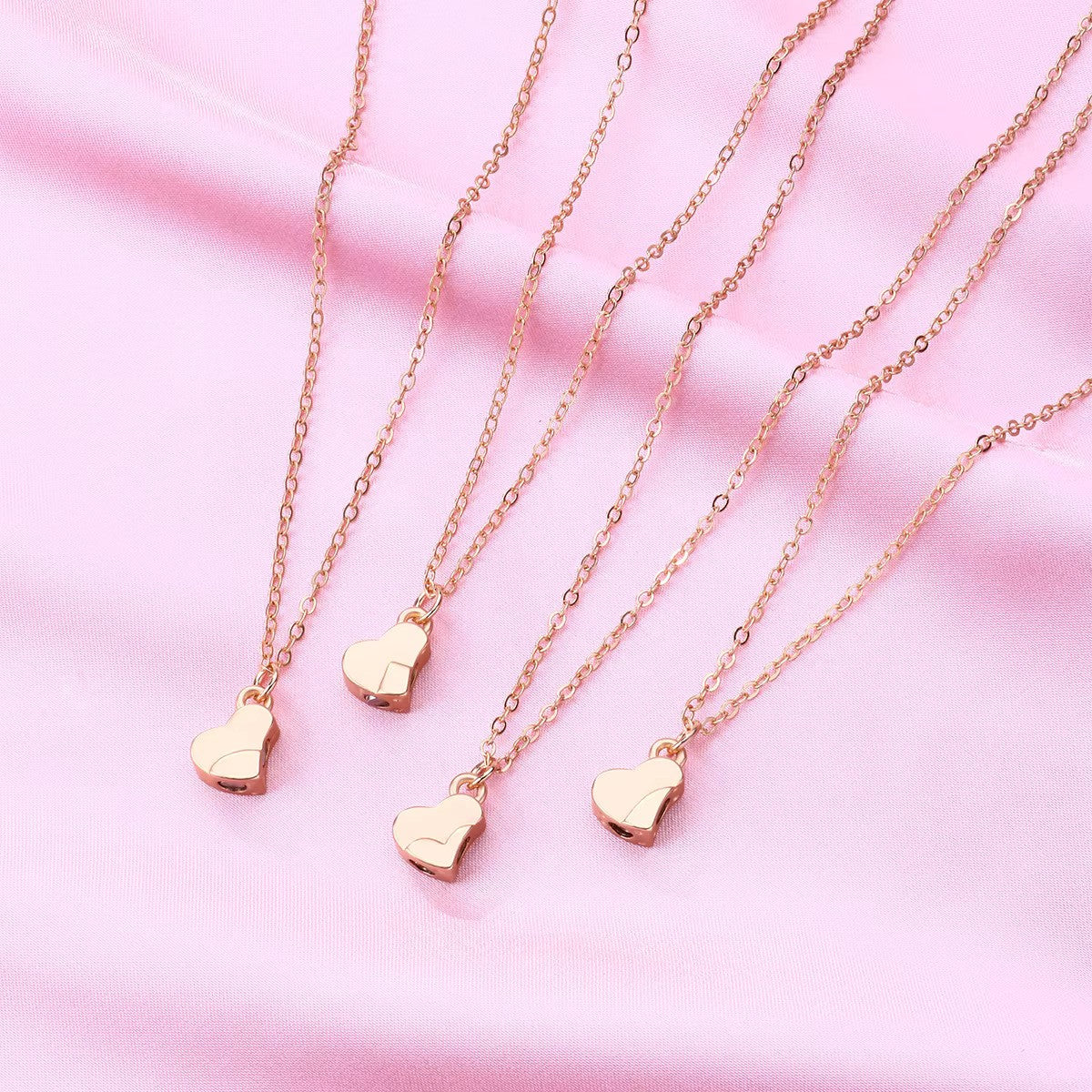 Four-Leaf Clover Heart Magnetic Necklace