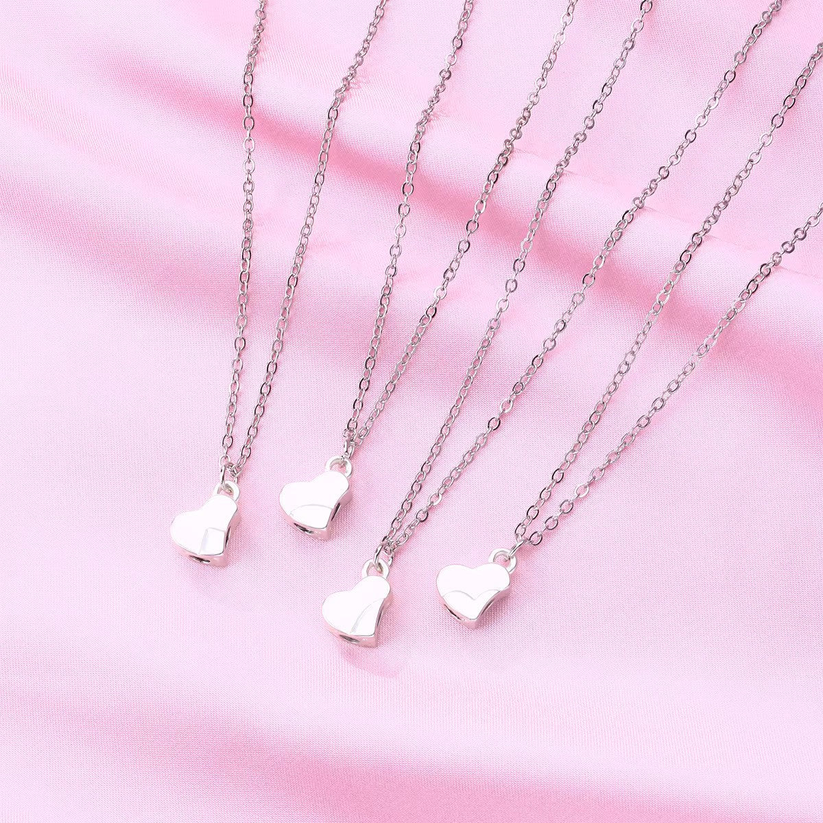 Four-Leaf Clover Heart Magnetic Necklace